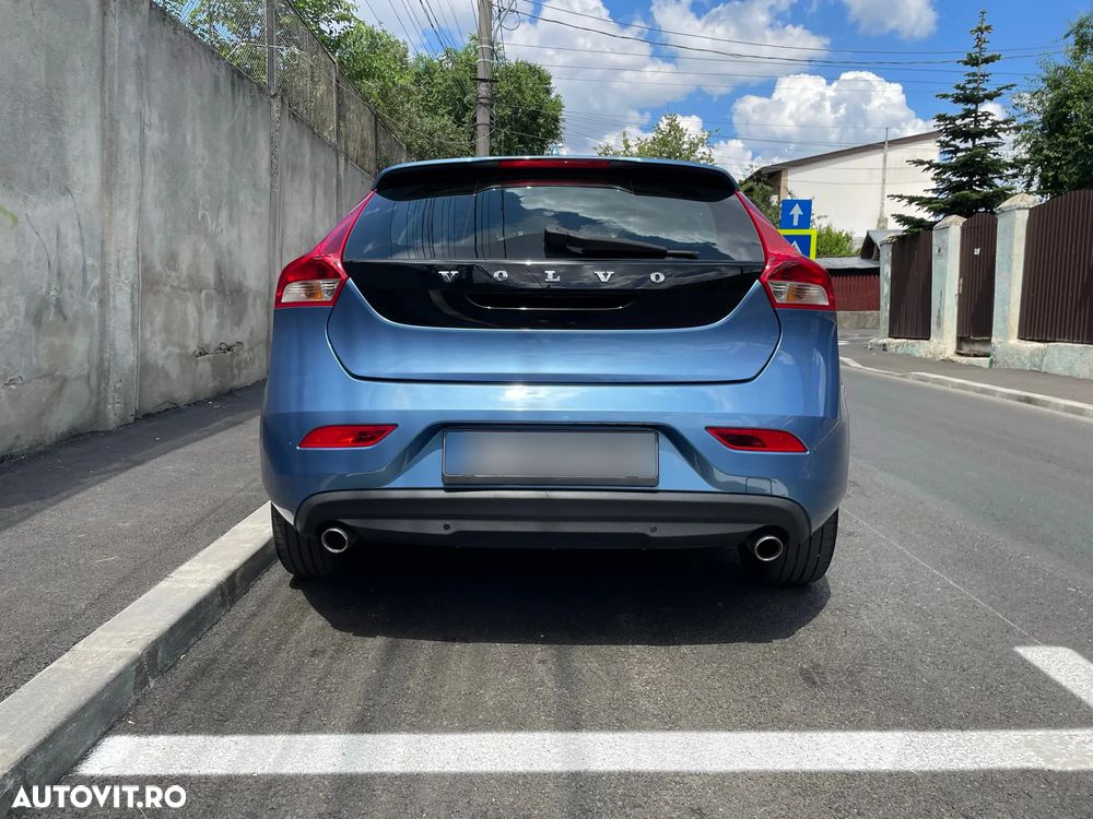 Volvo V40 D4 Momentum - 5