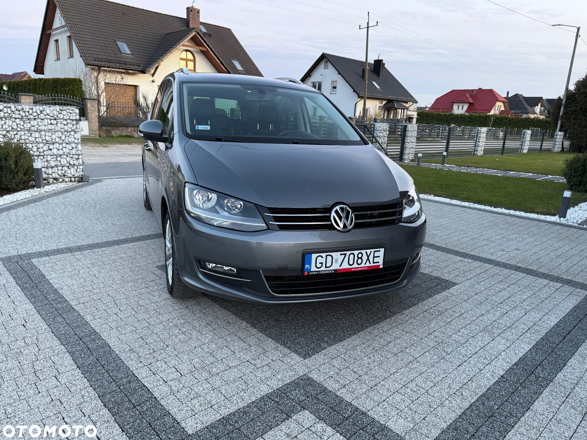 Volkswagen Sharan 2.0 TDI Highline DSG - 3