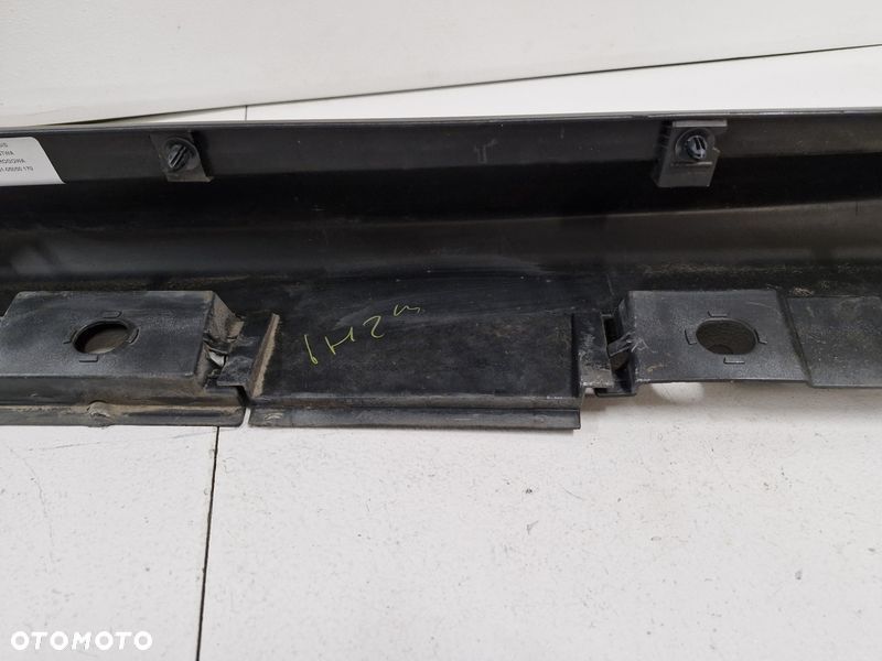 TOYOTA AVENSIS T27 LIFT T29 LISTWA NAKŁADKA PROGOWA PRAWA 75851-05050 1H2 - 14