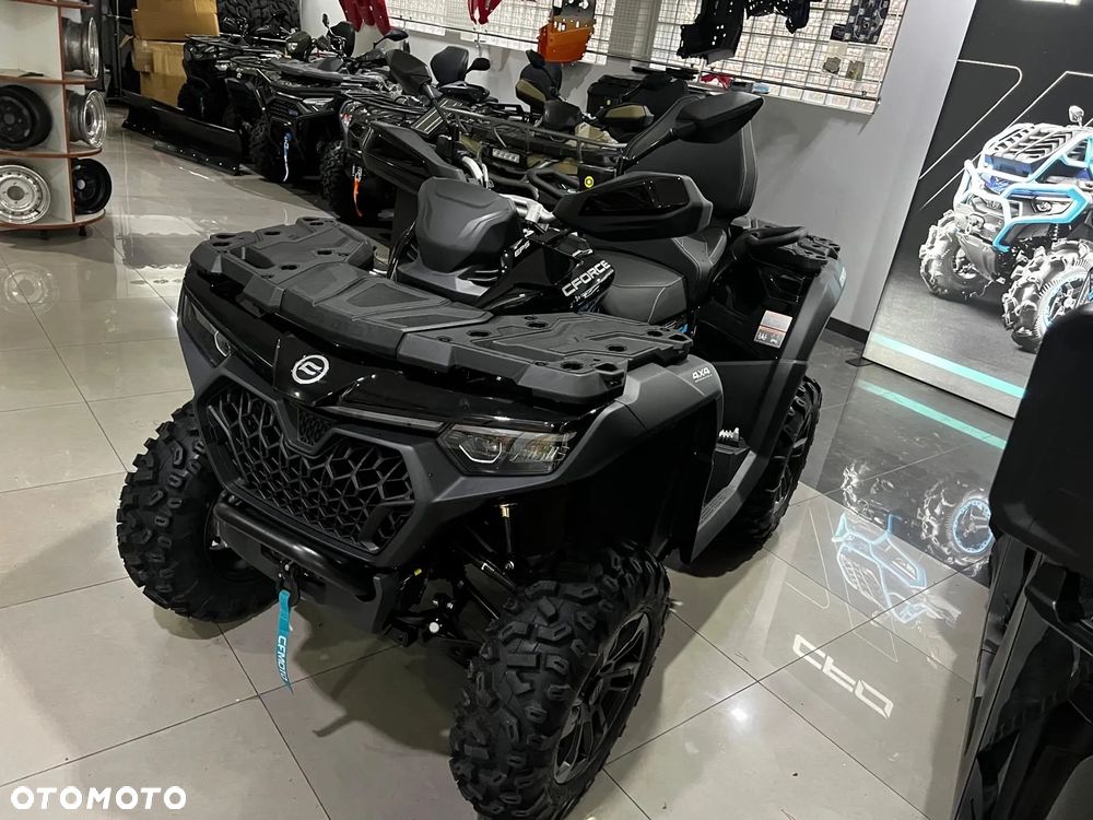 CFMoto CForce - 8