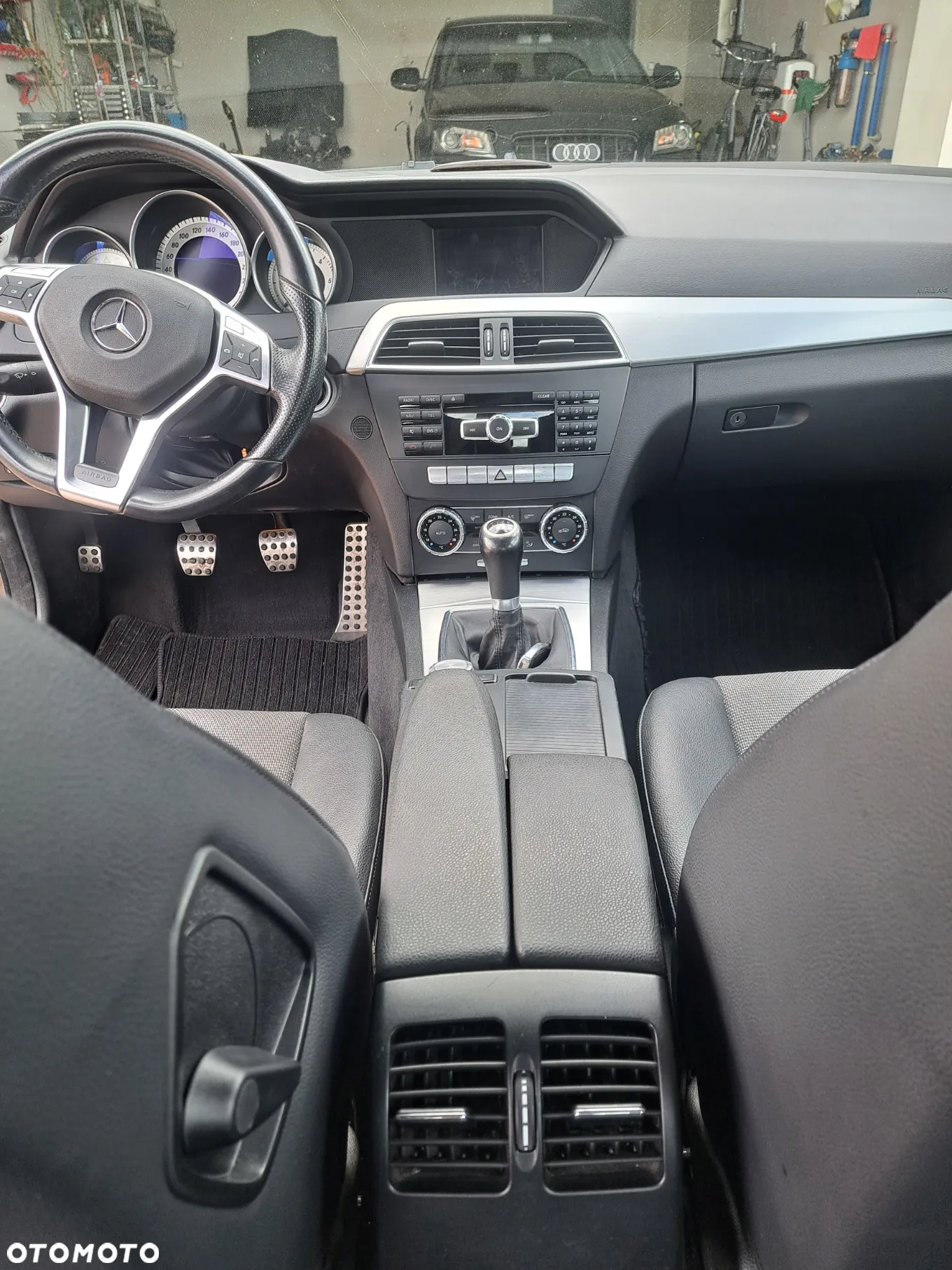Mercedes-Benz Klasa C 180 T CDI DPF (BlueEFFICIENCY) Avantgarde - 28