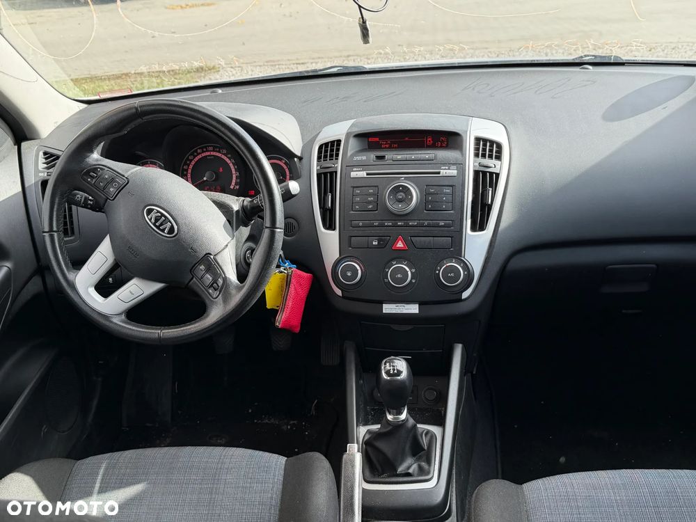 Kia Ceed 1.6 CVVT Vision - 12