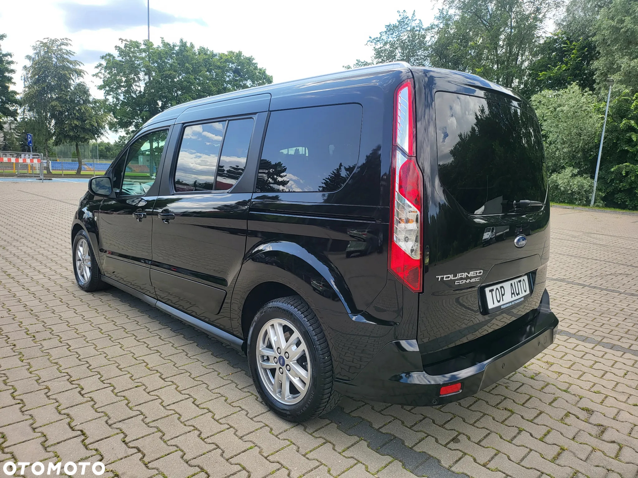 Ford Tourneo Connect Grand - 5