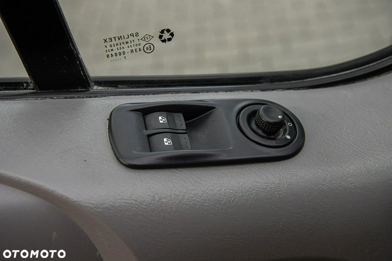 Renault Trafic - 14
