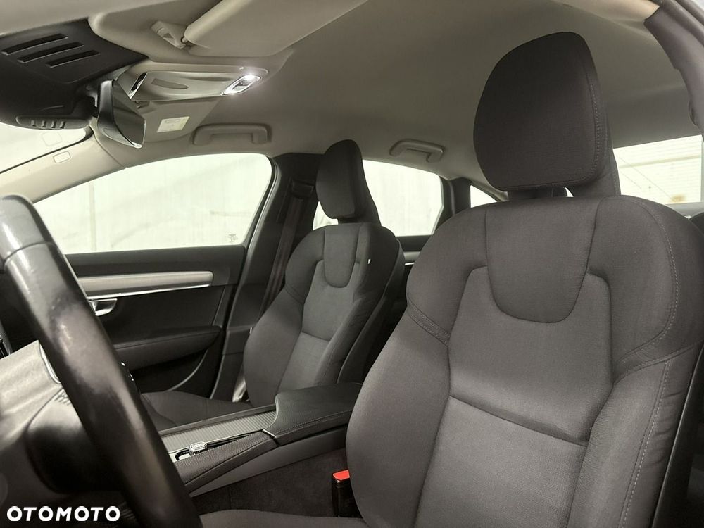 Volvo S90 - 12