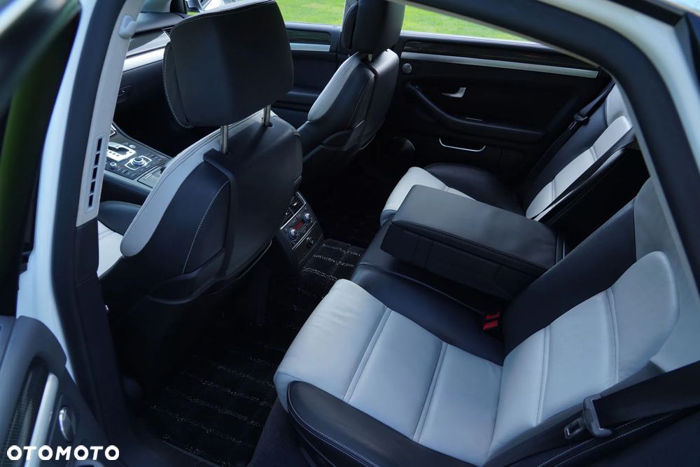 Audi S8 5.2 FSI Quattro - 27