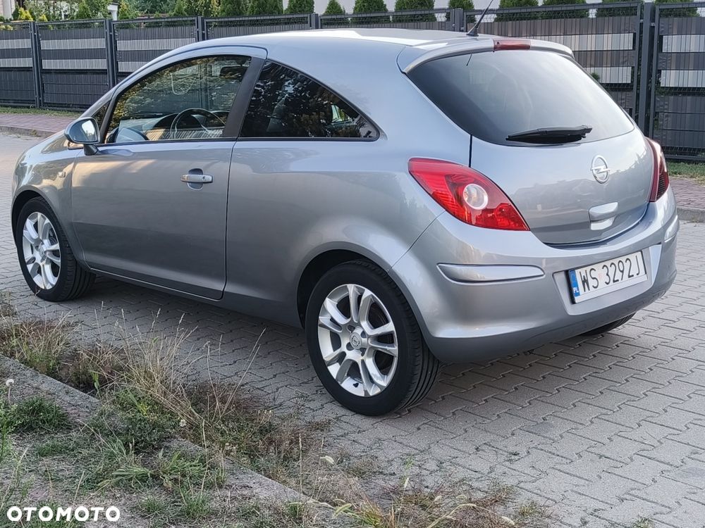 Opel Corsa - 4