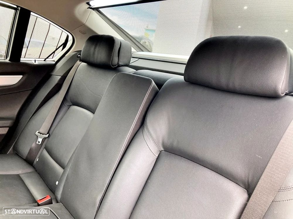 BMW 750 Li xDrive - 27