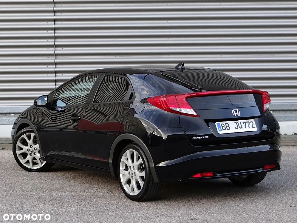 Honda Civic 1.8 Executive - 19