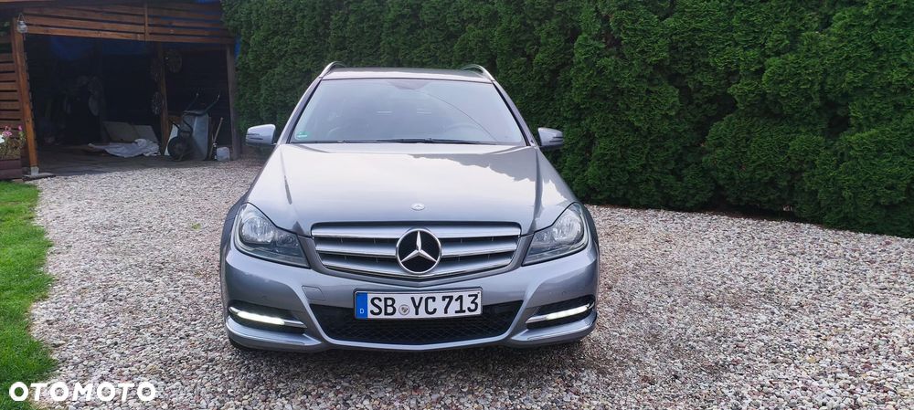 Mercedes-Benz Klasa C 180 CGI Automatik BlueEFFICIENCY Avantgarde - 3