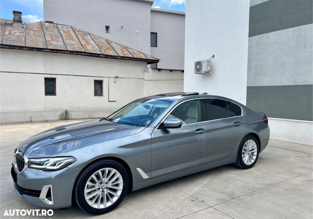 BMW Seria 5 530d xDrive AT MHEV - 35