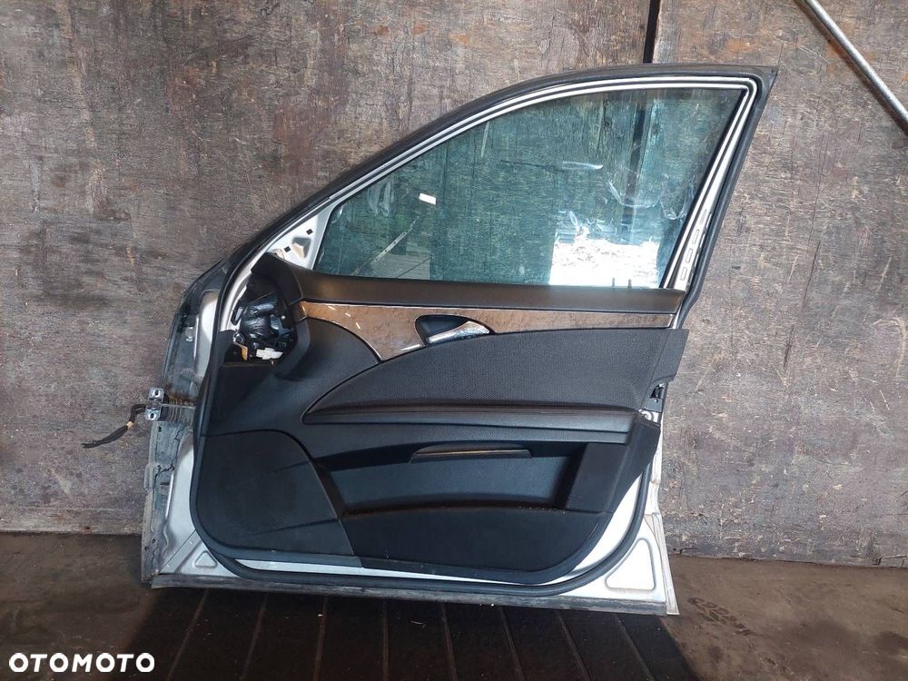 DRZWI KOMPLETNE PRAWY PRZÓD MERCEDES-BENZ W211 E KLASA - 5