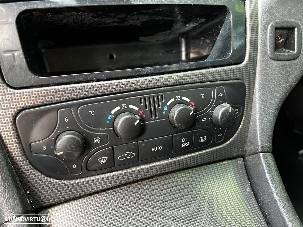 Mercedes-Benz C 220 T CDI Avantgarde - 13