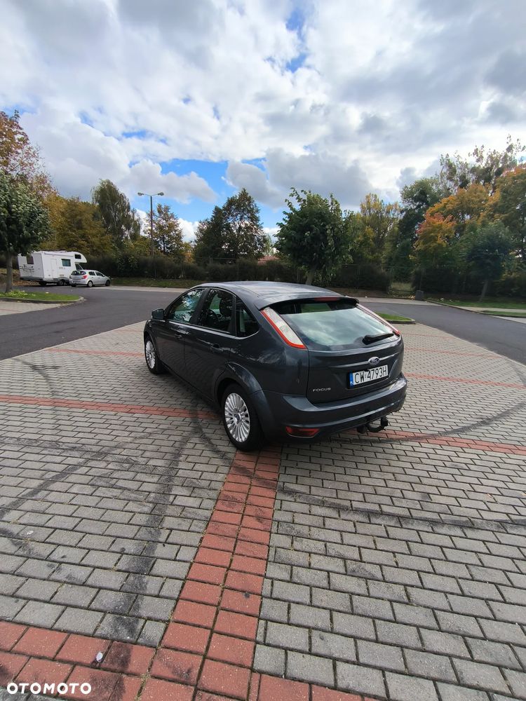Ford Focus 2009 photo 3