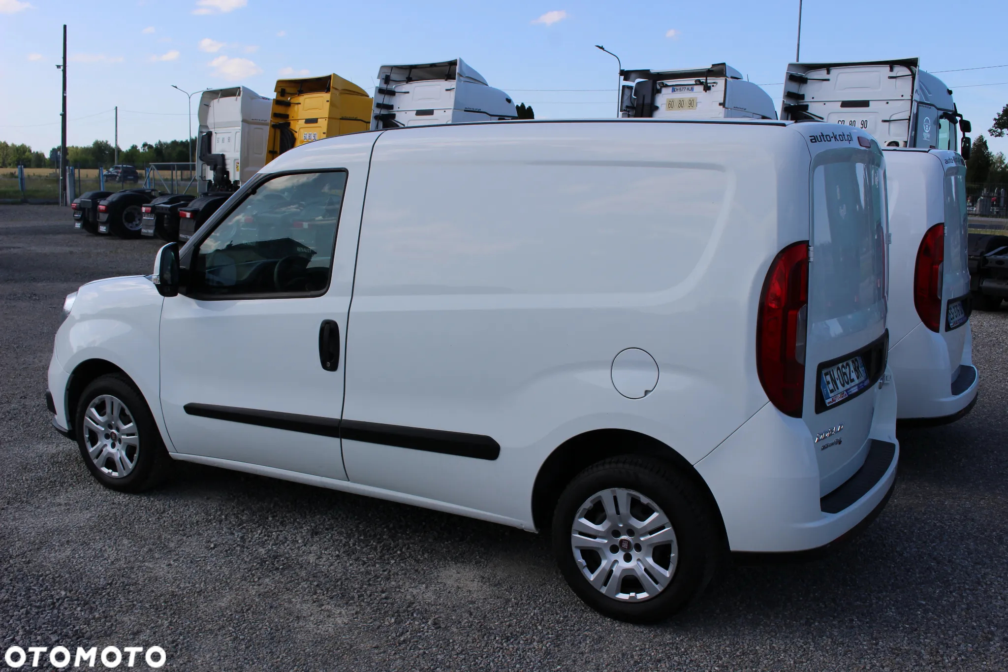 Fiat DOBLO 1.6 MULTIJET 105KM /KLIMA/MODEL 2018 /SERWIS / SUPER STAN / - 12