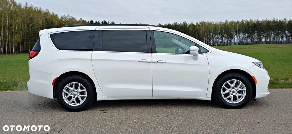Chrysler Pacifica - 3