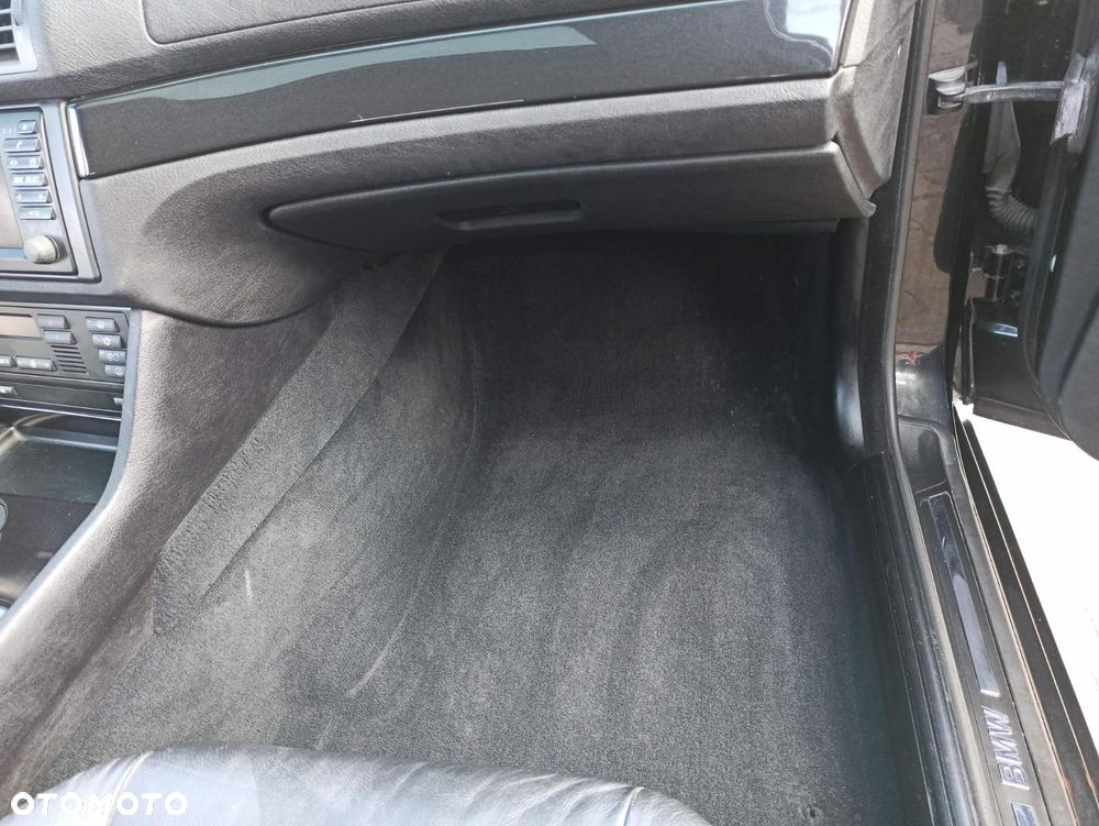BMW Seria 5 - 23