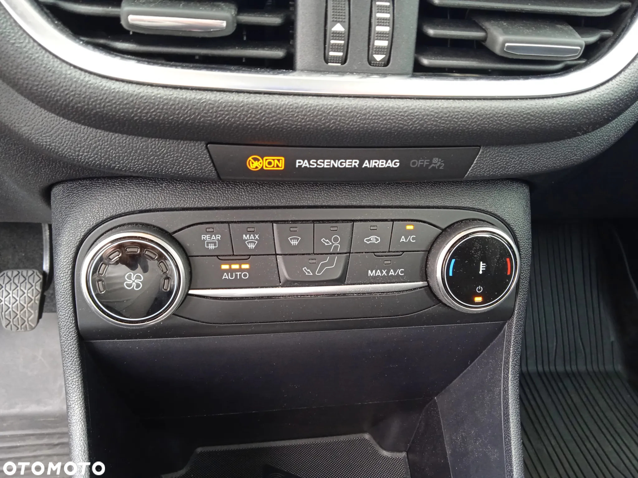 Ford Fiesta 1.0 EcoBoost Titanium ASS - 19