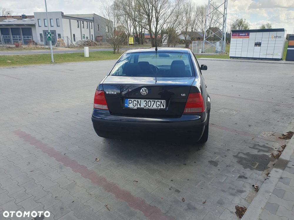 Volkswagen Bora 1.6 - 4