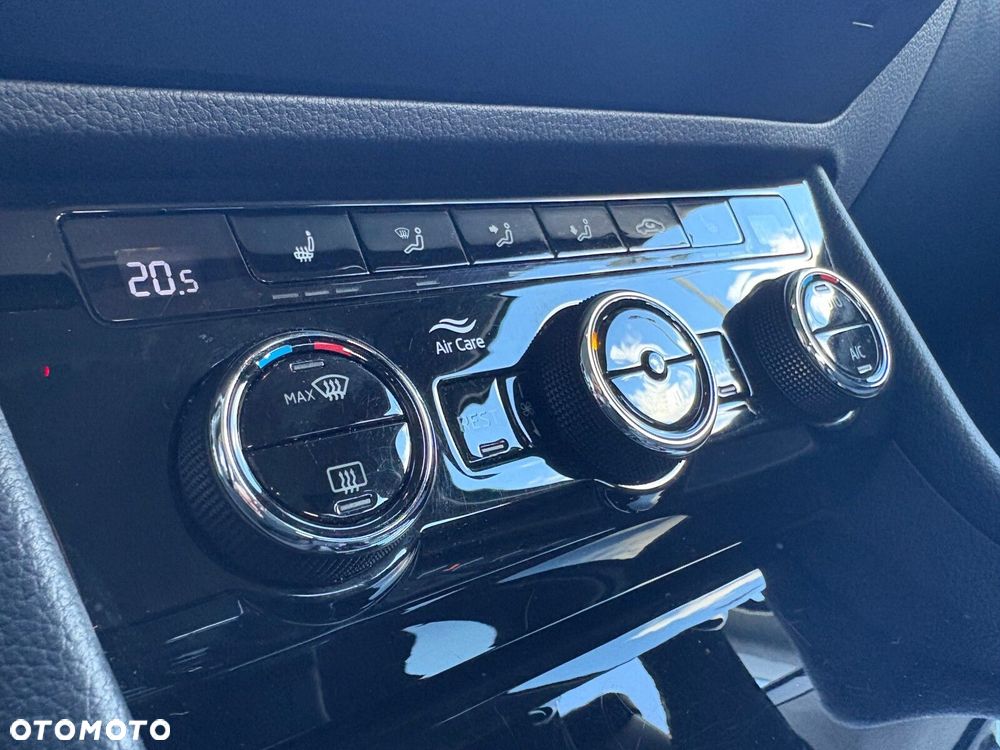 Skoda Superb 2.0 TDI SCR Ambition DSG - 29