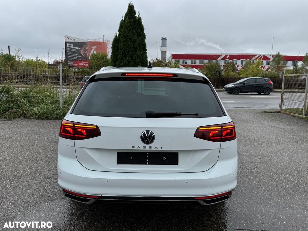 Volkswagen Passat Variant 2.0 TDI SCR DSG Elegance - 6