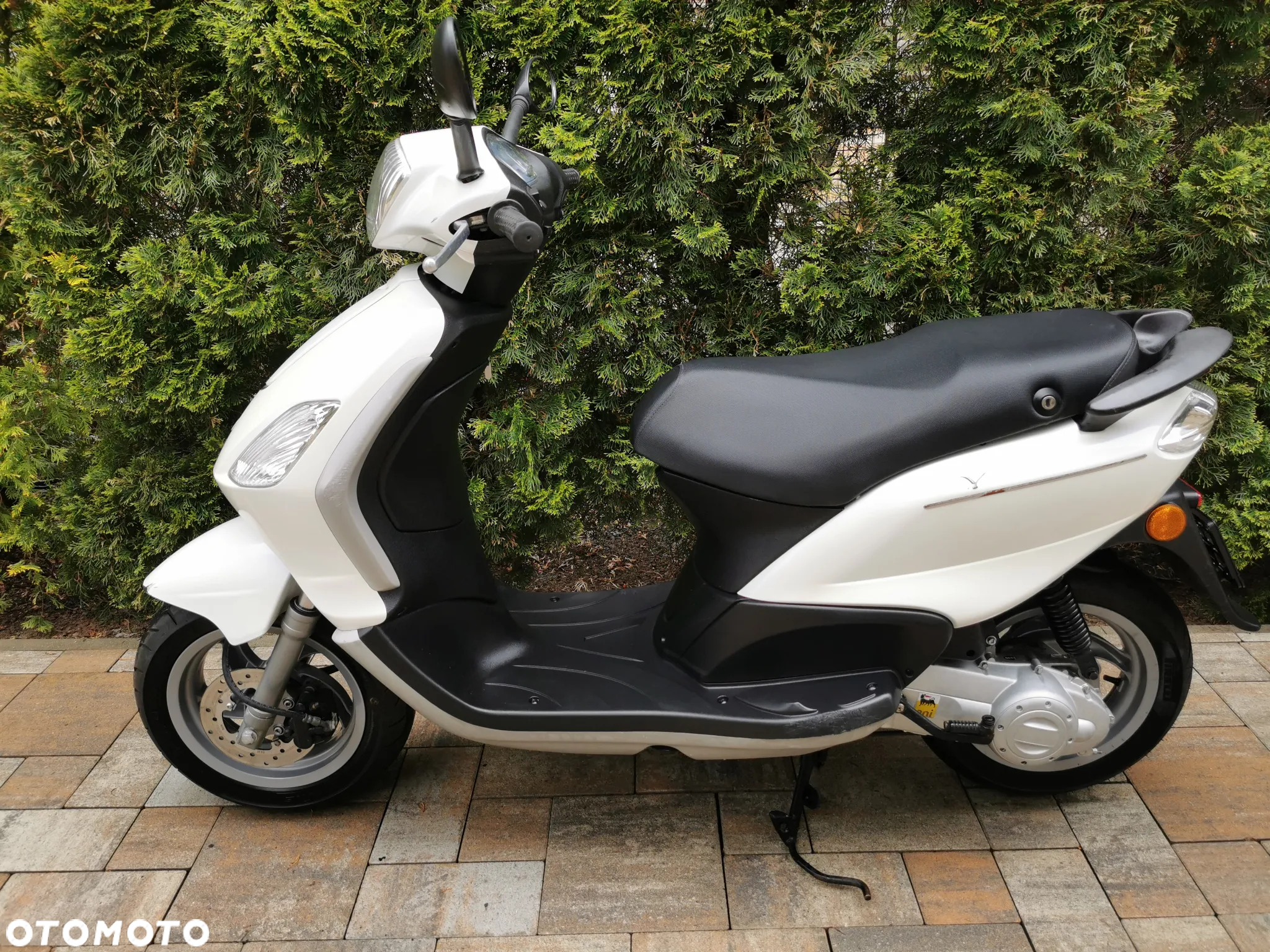 Piaggio FLY - 5
