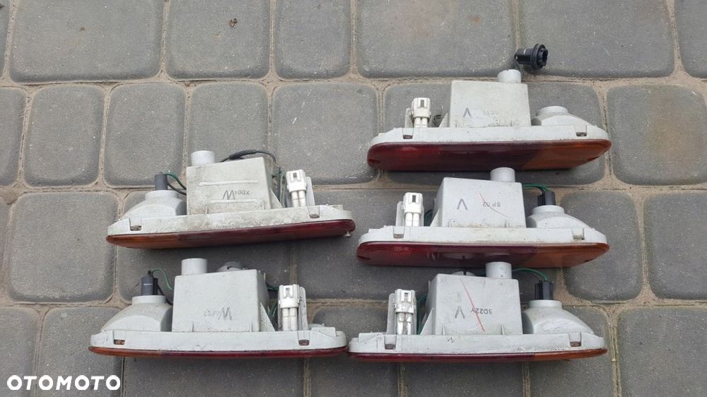 Suzuki Jimny Lampa Zderzaka Tył L/P - 2