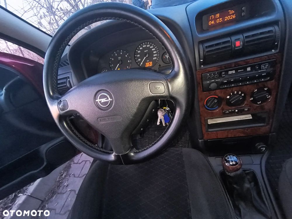 Opel Astra 1.8 16V Dream - 14