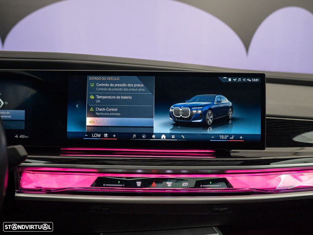 BMW i7 xDrive60 Pack Desportivo M - 55