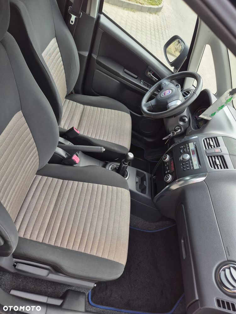 Fiat Sedici 1.6 16V 4x2 Emotion - 16