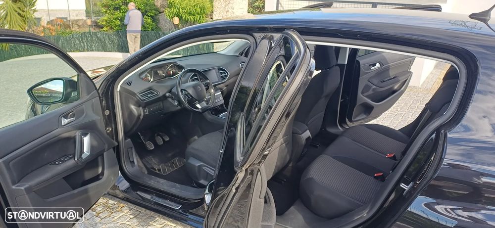 Peugeot 308 1.2 PureTech Style - 5