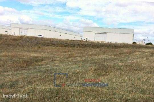 Parque industrial/logistico com 109.500m², 3 armazéns e moradia de ... - Grande imagem: 2/22
