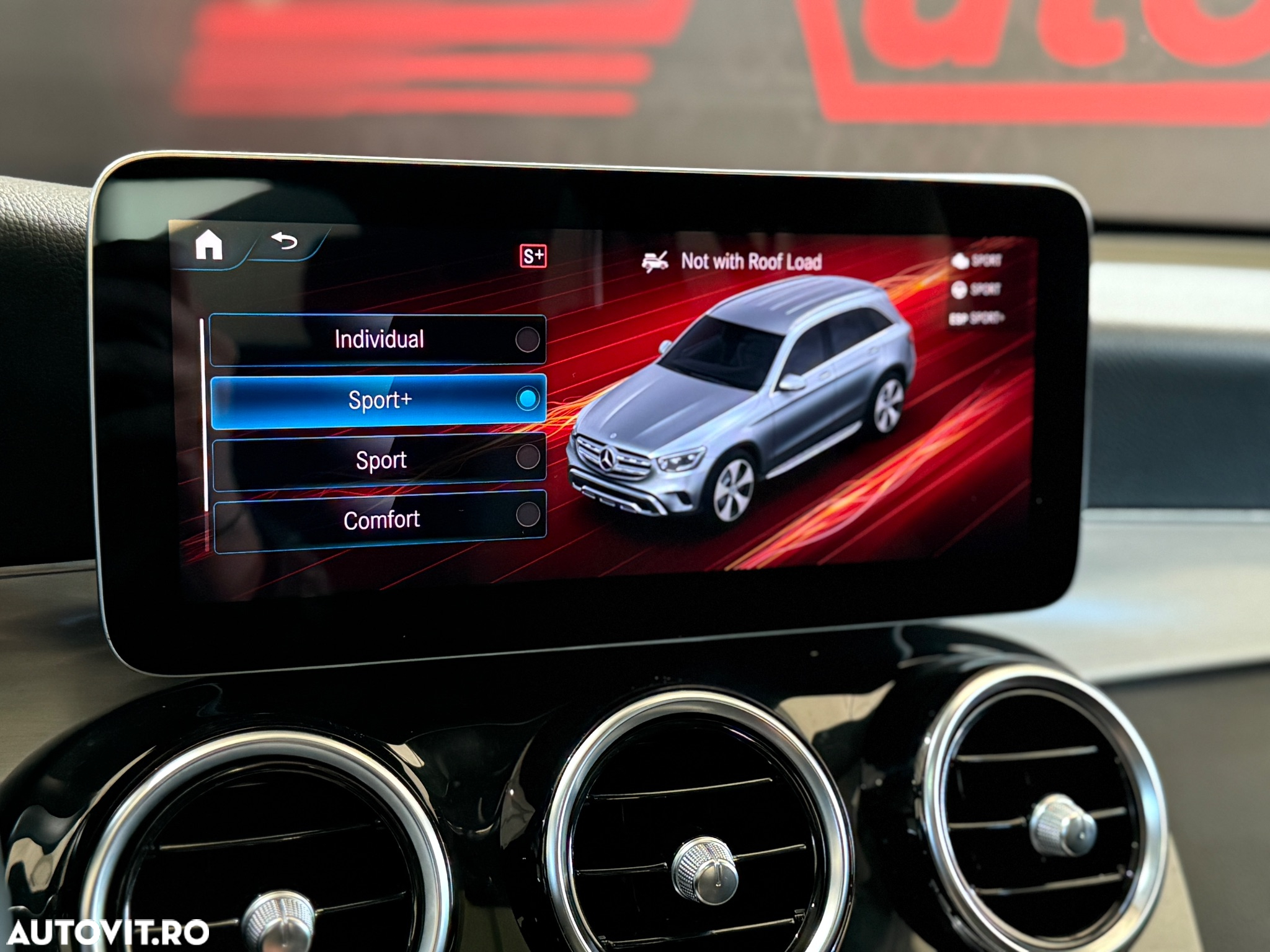 Mercedes-Benz GLC 300 4Matic 9G-TRONIC - 15