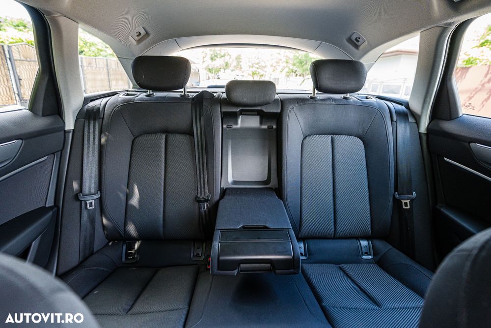Audi A6 Avant 40 TDI S tronic - 32