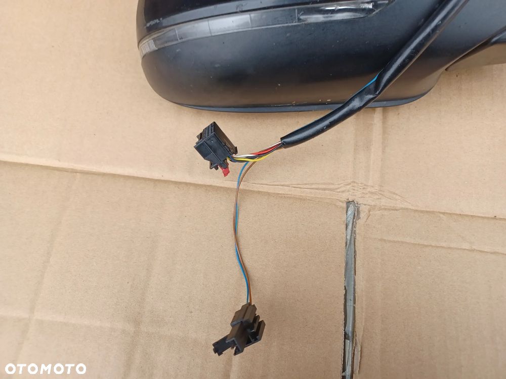 LUSTERKO PRAWE A4 B8 S-LINE LZ9Y 8PIN - 7