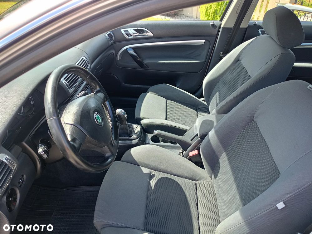 Skoda Superb 1.8 Turbo - 18