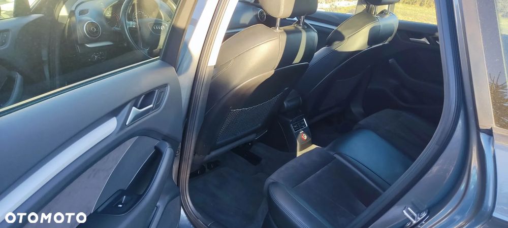 Audi A3 Sportback 2.0 TDI S tronic - 18
