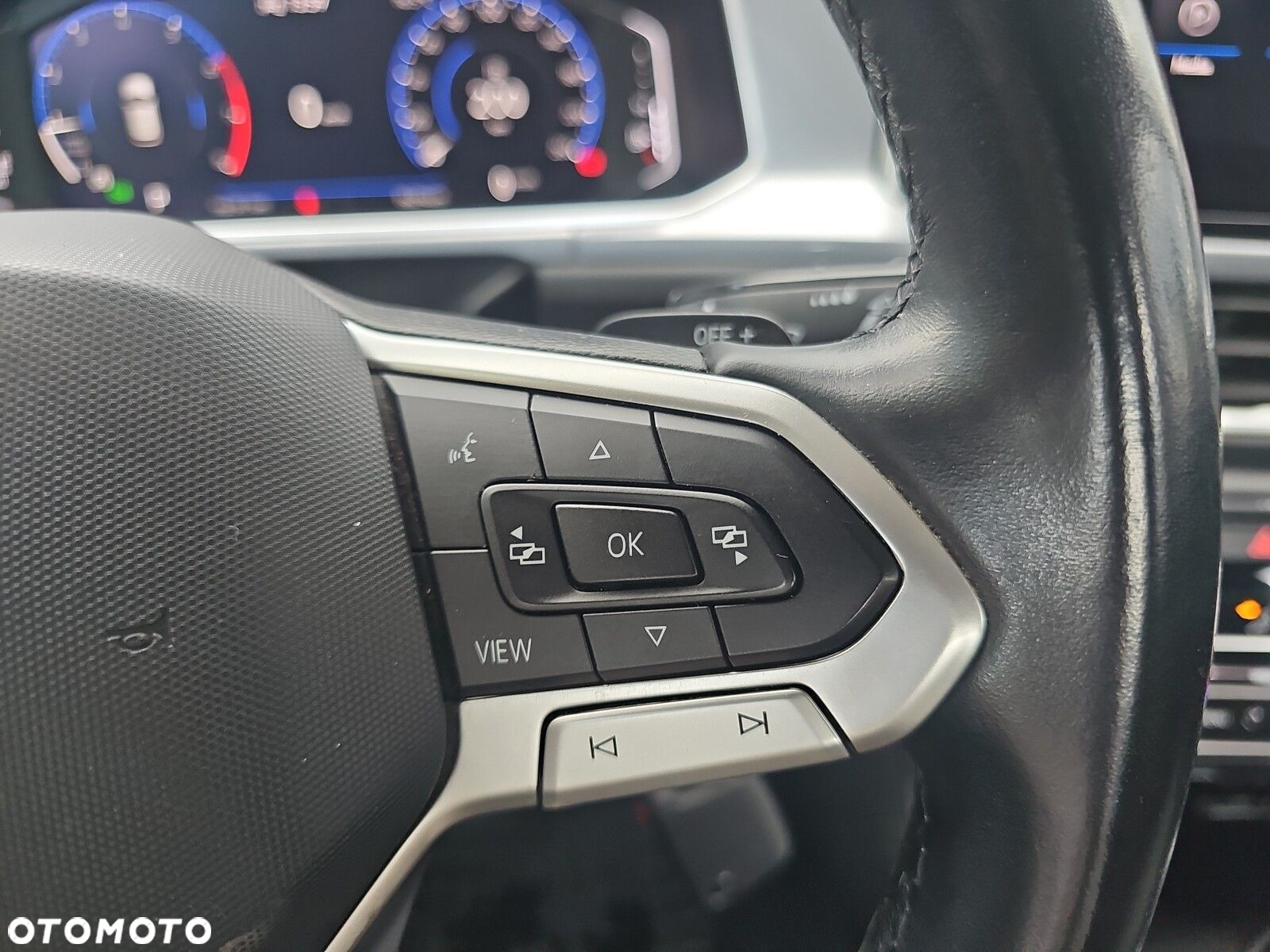 Volkswagen T-Roc 1.5 TSI Style DSG - 11