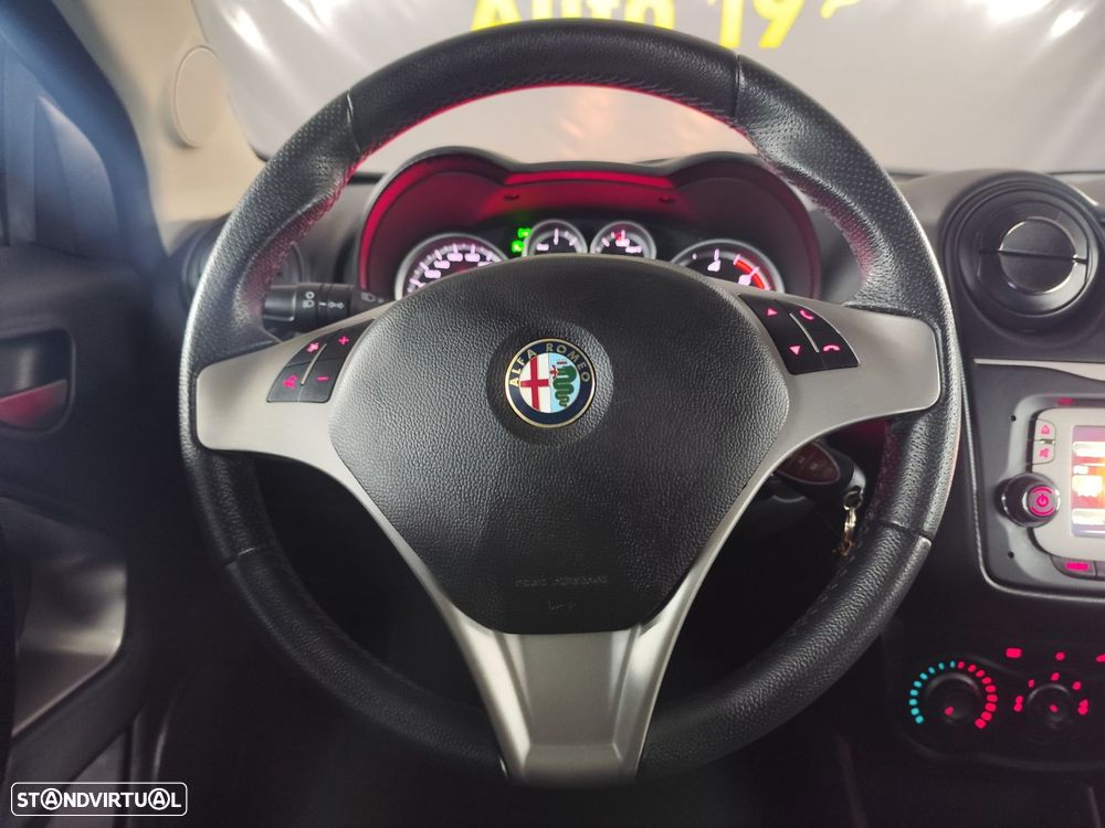 Alfa Romeo MiTo 1.3 JTD Distinctive S&S - 8