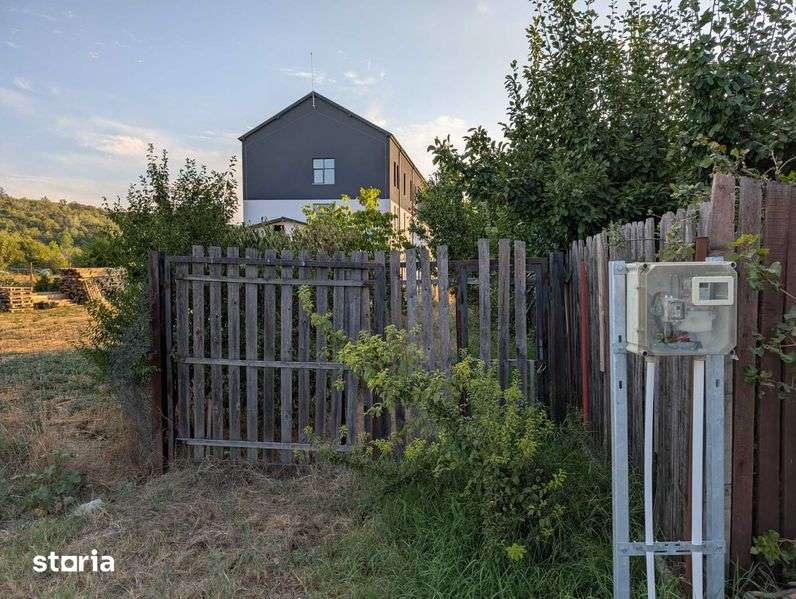 Teren Intravilan Leamna de Jos 1000mp - Imagine principală: 2/2