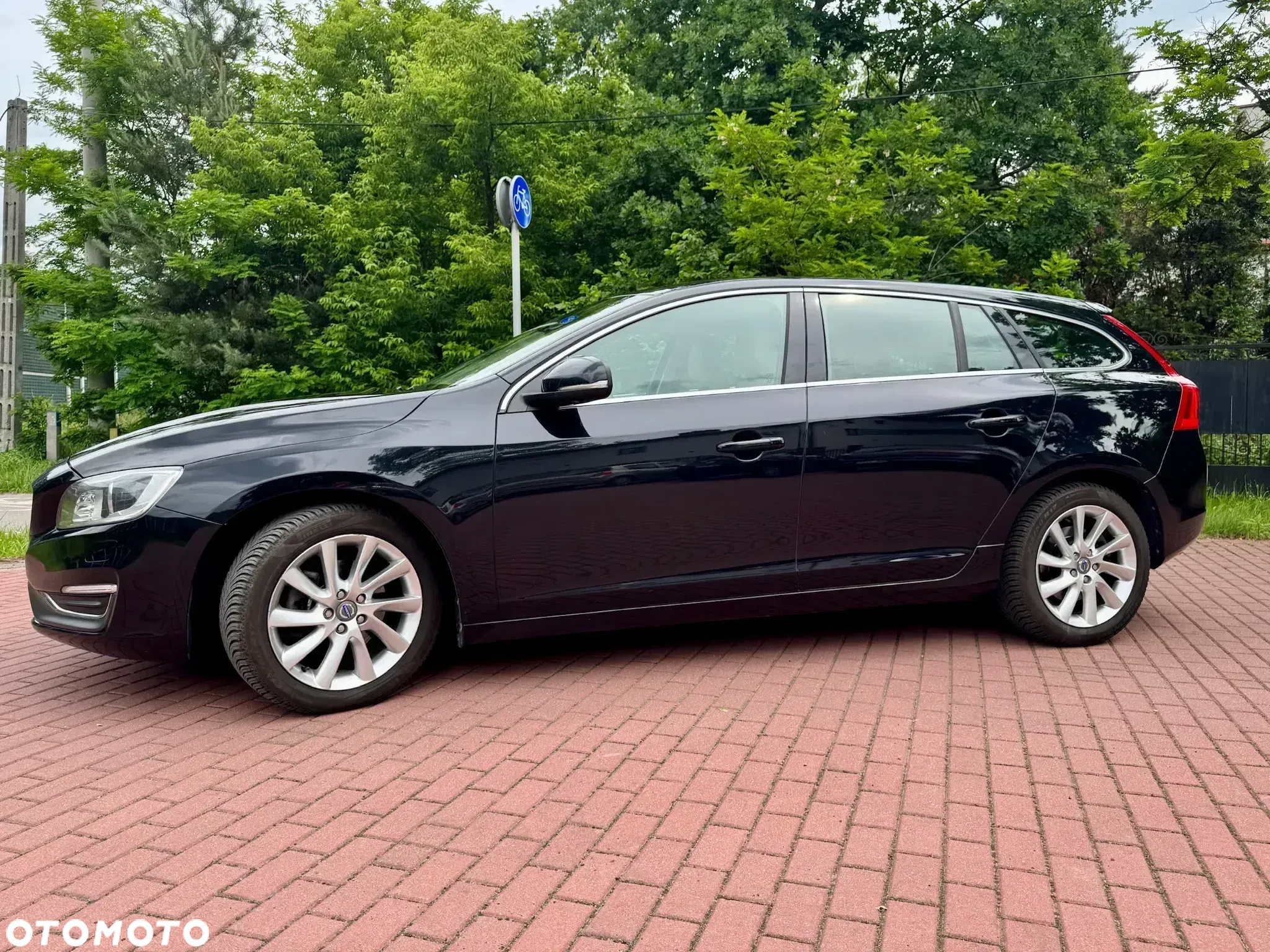Volvo V60 T3 Summum - 3