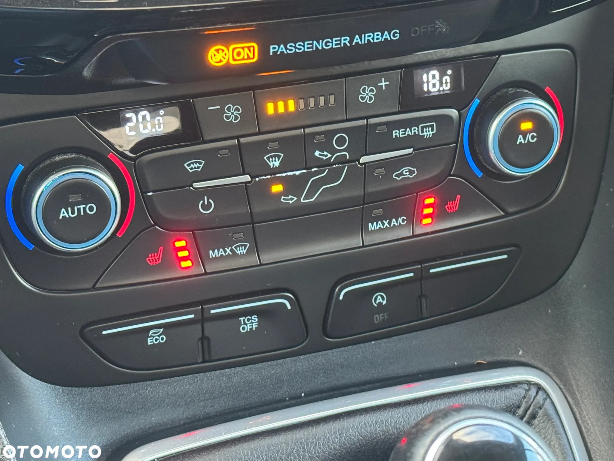 Ford Tourneo Connect 1.5 EcoBlue Start-Stop Titanium - 18