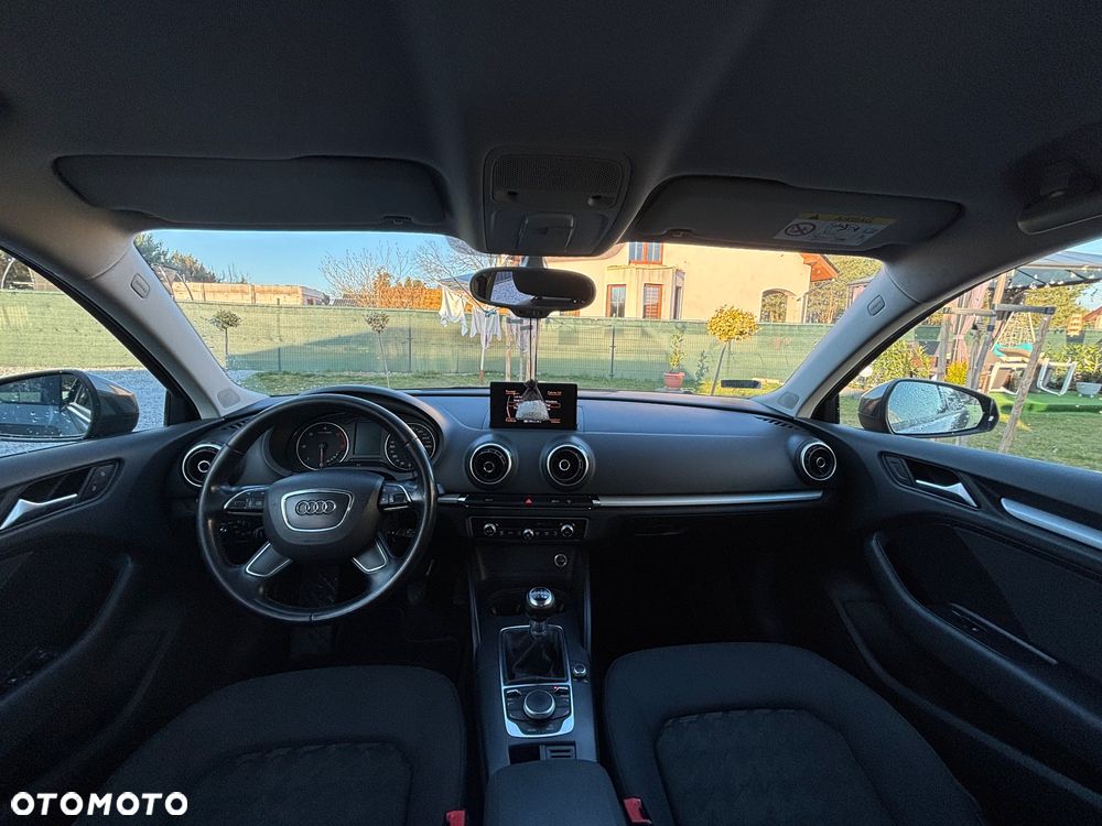 Audi A3 Sportback 2.0 TDI Ambiente - 7