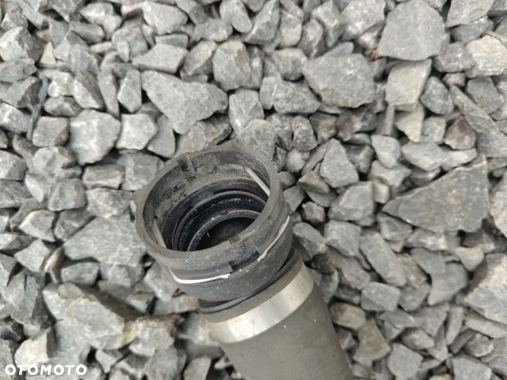 WĄŻ Przewód Wody BMW E60 E61 2.0d N47 7799748 - 3