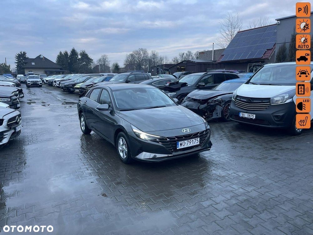 Hyundai Elantra 1.6 Modern - 1