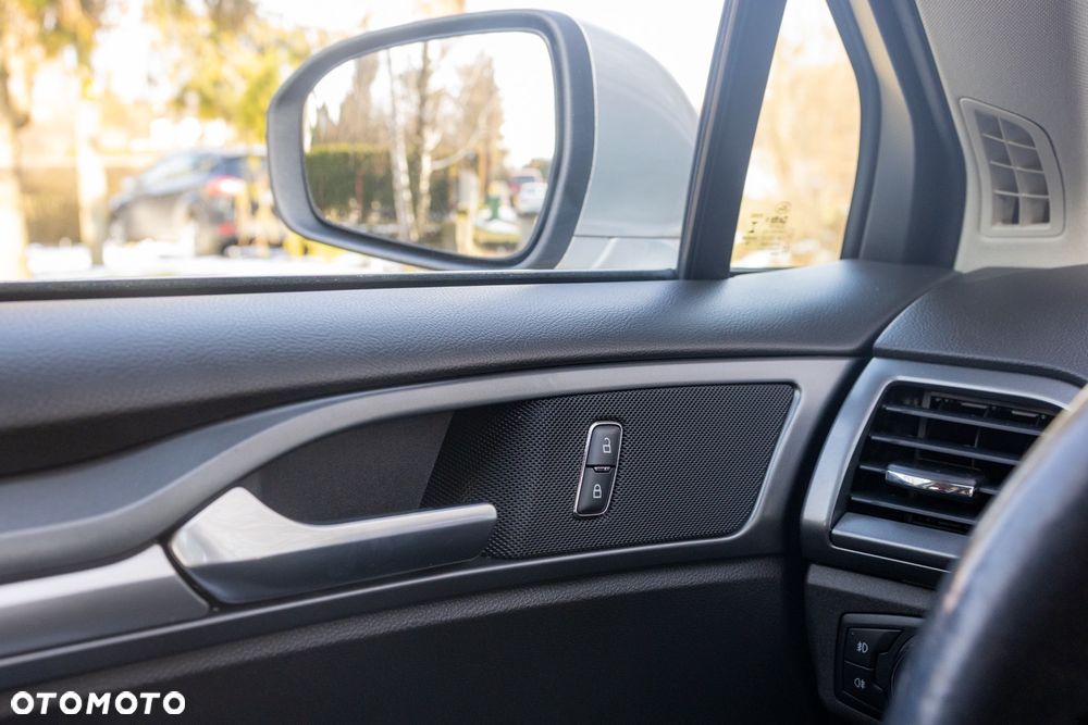 Ford Mondeo 1.5 EcoBoost Titanium - 37