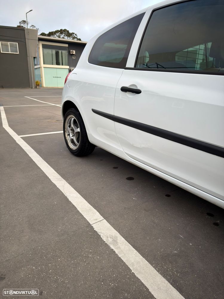 Renault Clio 1.5 dCi Confort - 13