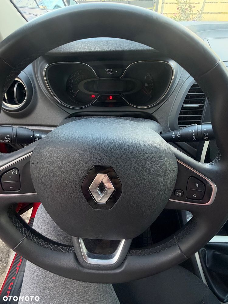 Renault Captur - 16