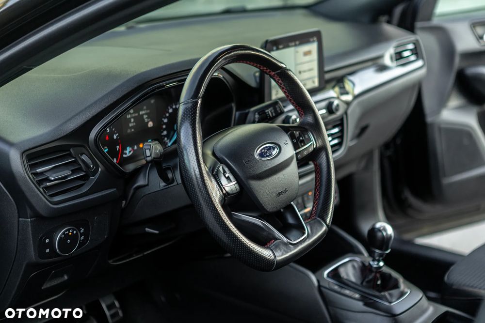 Ford Focus - 26
