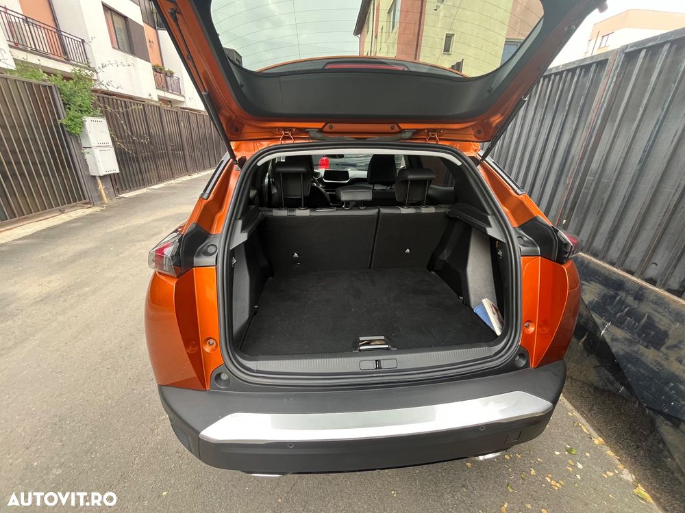 Peugeot 2008 1.2 L PureTech STT EAT8 Allure - 7